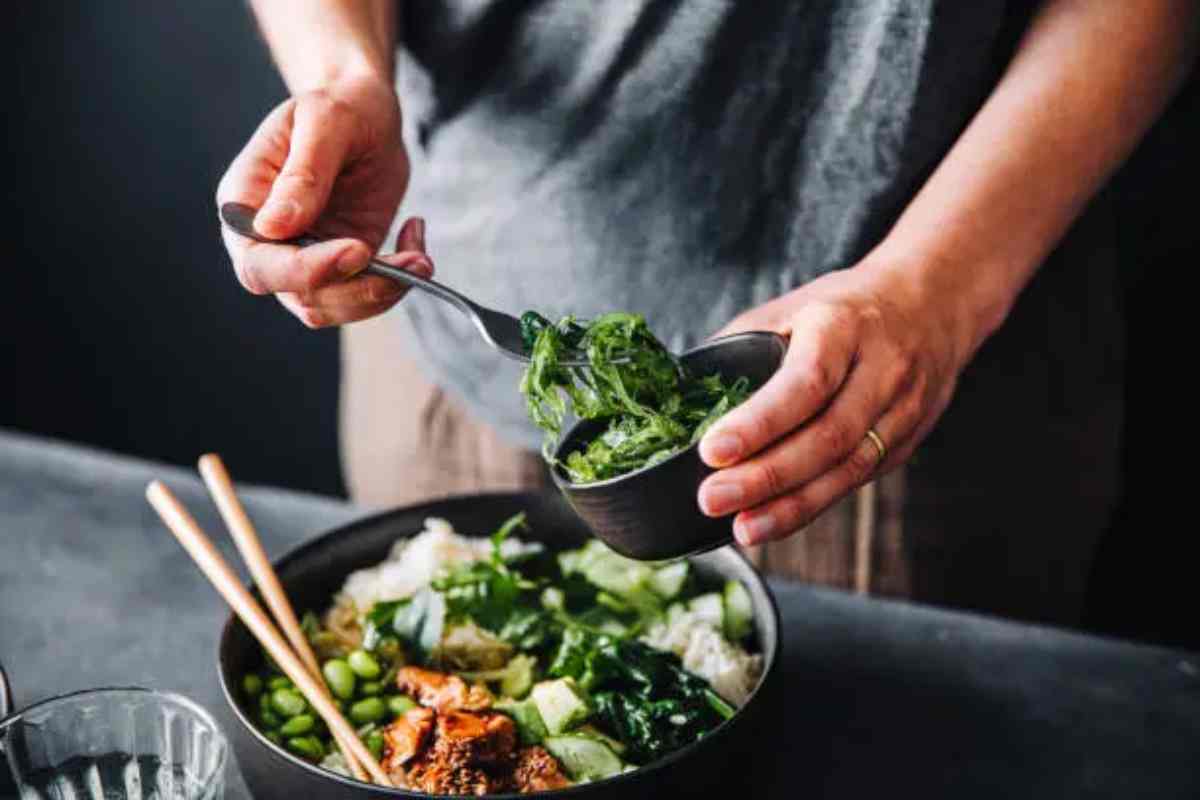 Para sentirte feliz debes incluir 6 alimentos principales en tu dieta: Mucha gente comete errores