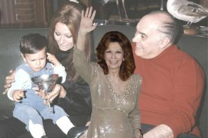 cosa fanno oggi i figli di sophia loren