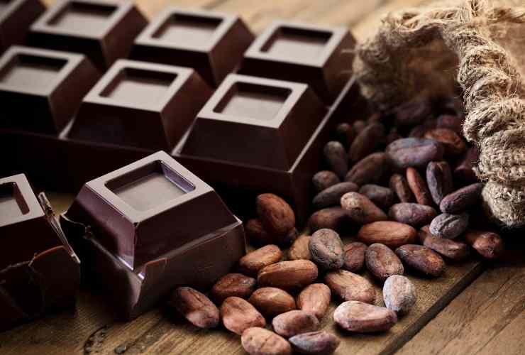 Il cioccolato fondente aiuta a dimagrire