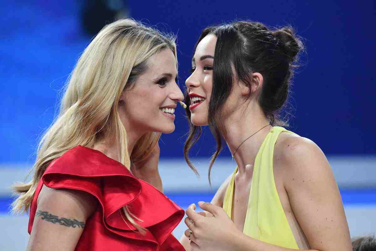 Michelle Hunziker si commuove per il video pubblicato dalla figlia Aurora