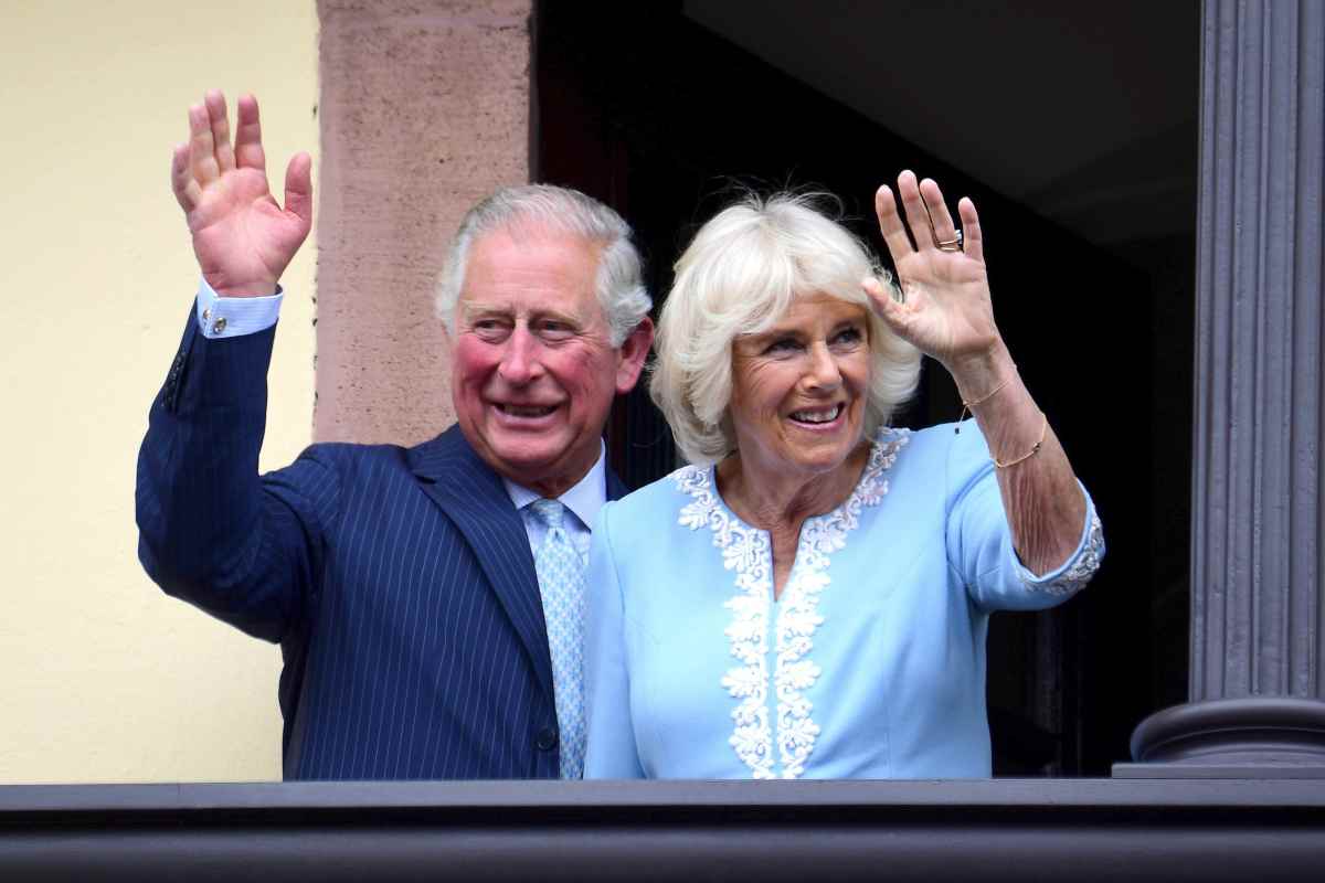 Le rivelazioni dell'ex maggiordomo di Carlo e Camilla