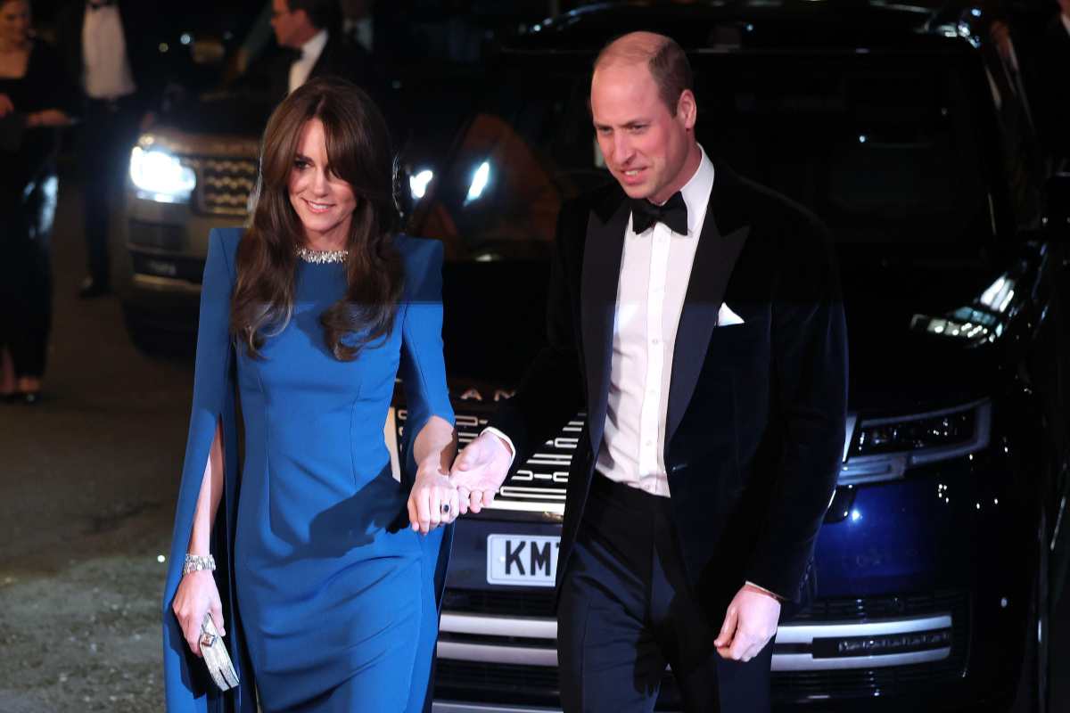 William lontano da Kate